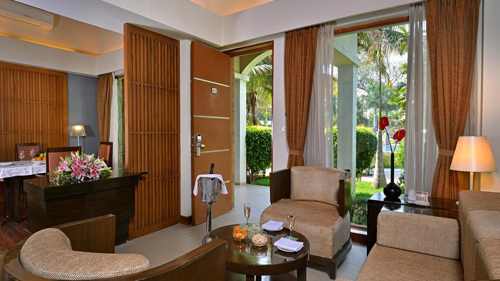 Golkonda Resorts & Spa Haïdarabad Extérieur photo