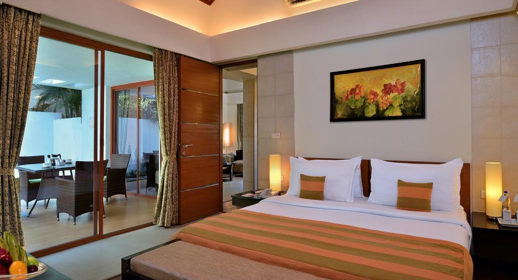 Golkonda Resorts & Spa Haïdarabad Extérieur photo